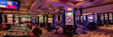 Mobile slot gameplay screen on phbuwenas optimised for Android users in the Philippines